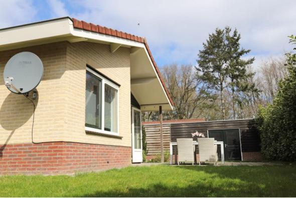 Huinerhofje 2 - Vrijstaand Met Grote Omheinde Tuin, Rust, Privacy En Nabij Bossen Villa Putten Ngoại thất bức ảnh